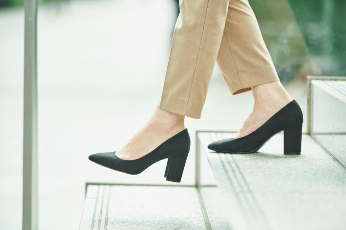 絶対にしてはいけない歩き方