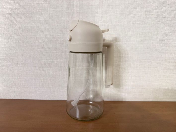 3COINSの「オイルスプレーボトル」