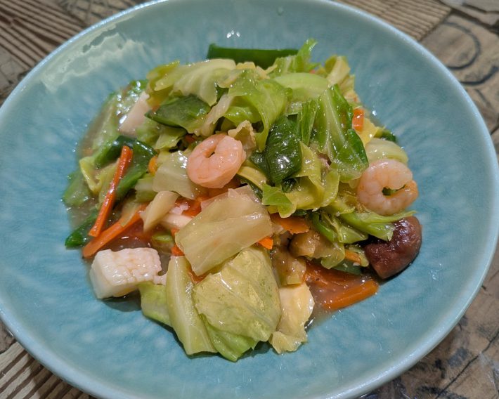 10分で海鮮八宝菜が完成。1人分を盛り付けてみました