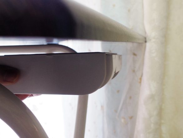 ダイソー「取り付け式引き出し」