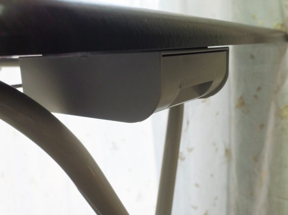 ダイソー「取り付け式引き出し」