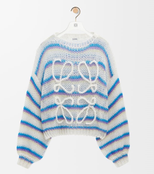 ロエベ　オンラインストアより