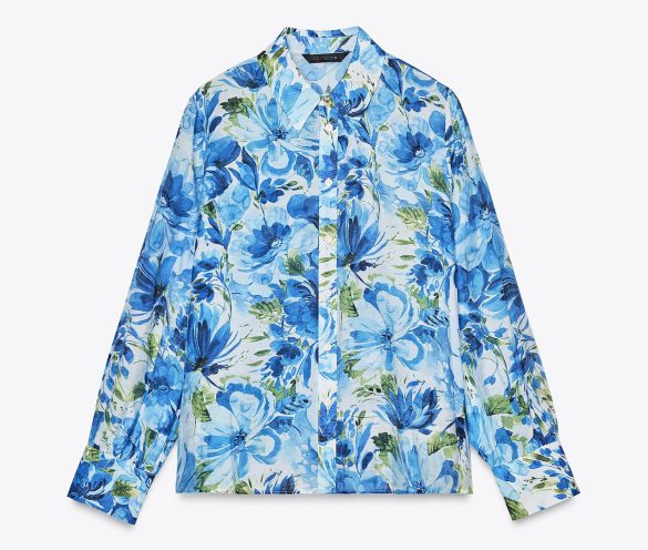 フラワープリントシャツ（5990円　税込）