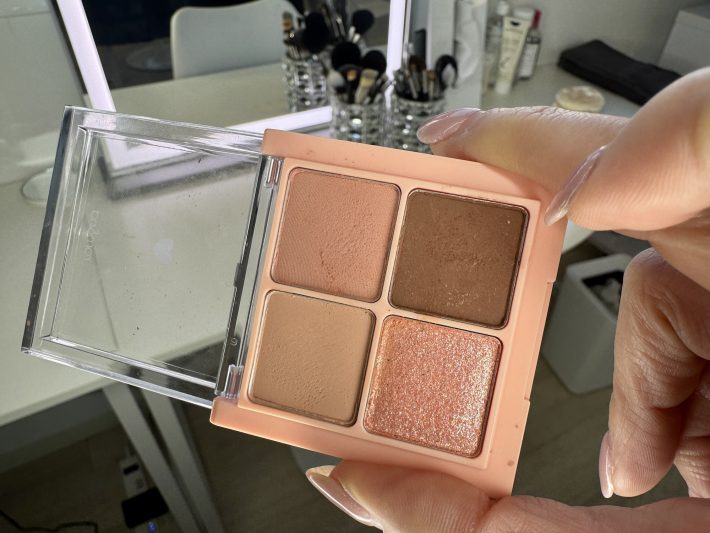 画像3_アイシャドウパレット