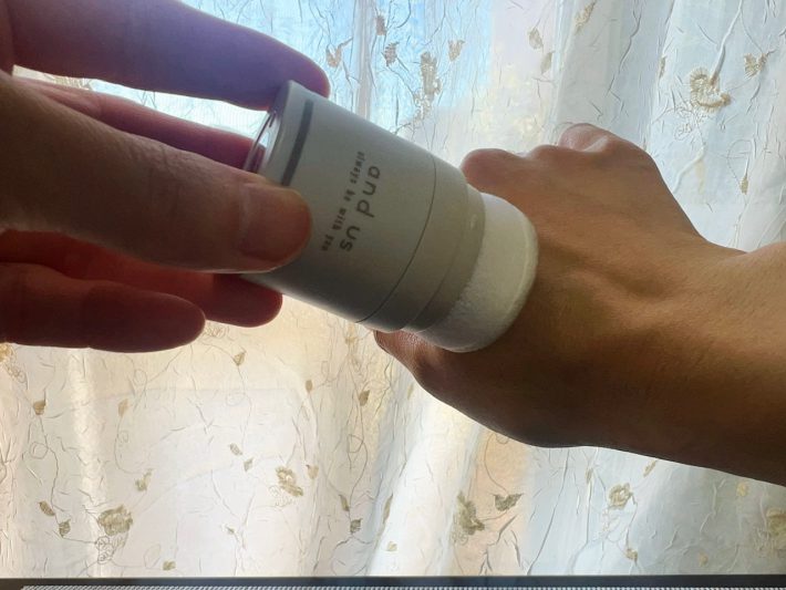 「【and　us】ヘアメイクパウダー」