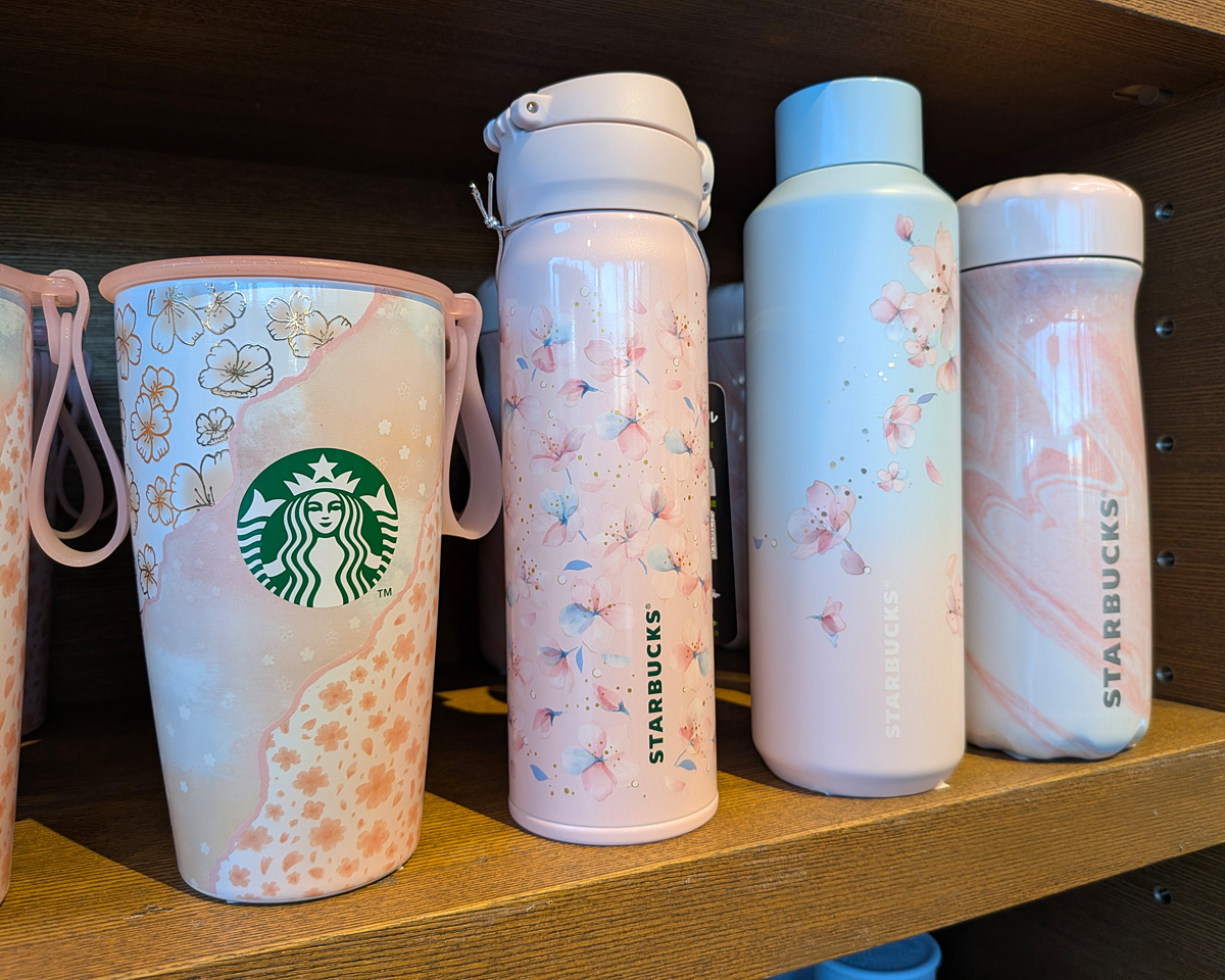 昨年不評だったスタバ「桜グッズ」今年はいかに？スタバマニアが衝動