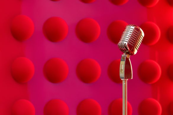 漫才のマイクとマイクスタンド