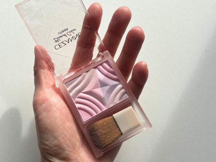 セザンヌ チーク