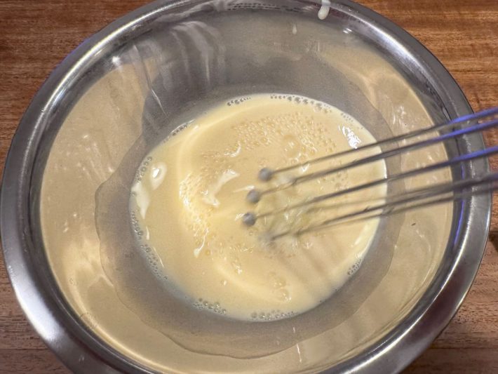 ホットケーキミックス　混ぜる