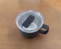 無印良品「目盛り付き　保温保冷　蓋付きマグカップ」