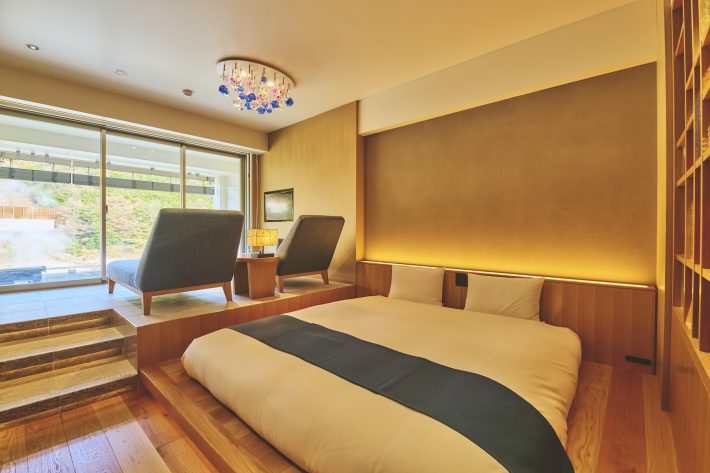 2名まで過ごせる「和華蘭の間（客室付き露天風呂）」