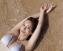 『野崎萌香写真集 jealousy』（講談社）