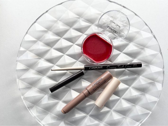 キャンメイクのコスメ