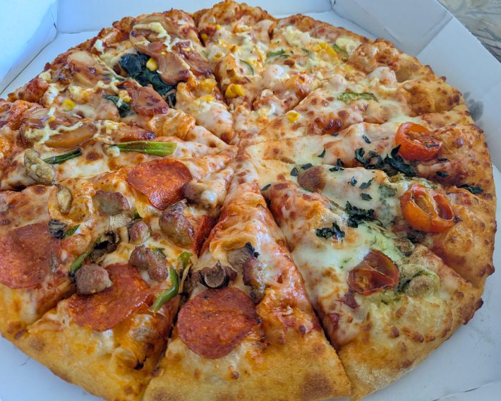 ドミノで大人気の「クワトロ・2ハッピー」を注文