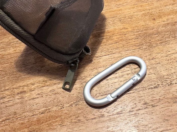 ナイロンメッシュコンパクトポーチ