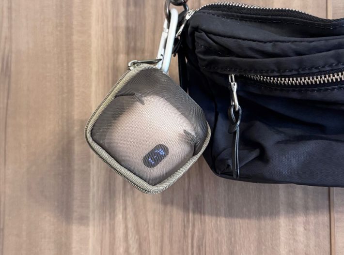 ナイロンメッシュコンパクトポーチ