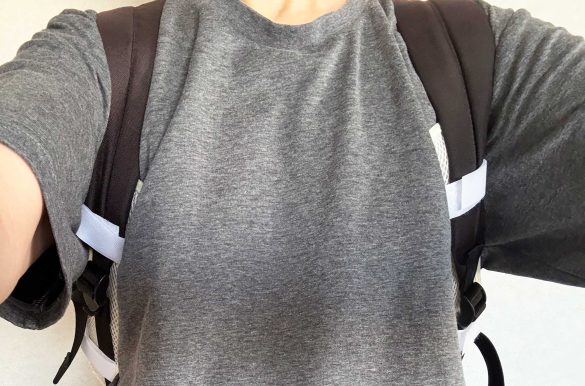 ベルトの下部につけたほうが、脇の下あたりまでじんわり冷えます。