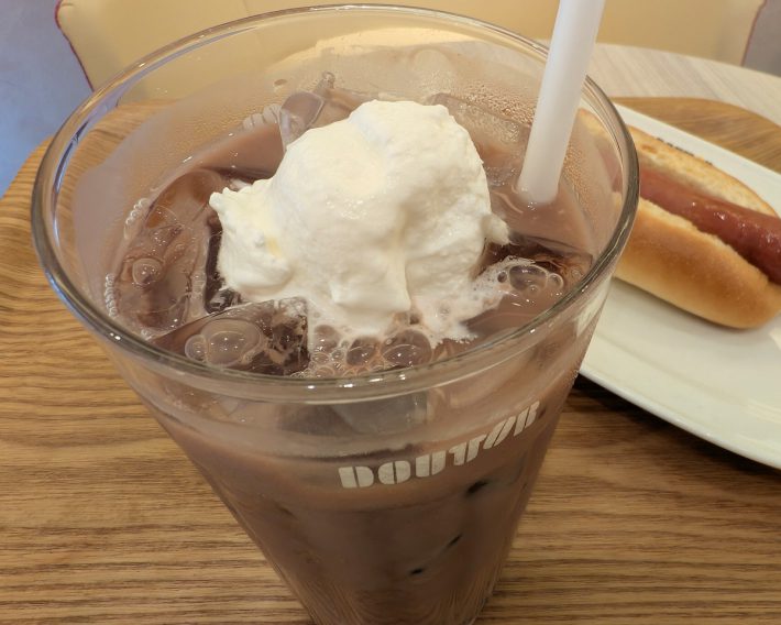 ココアに乗っているホイップクリーム