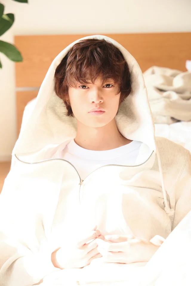 『窪塚愛流1st写真集 Lila』（小学館）リリースより