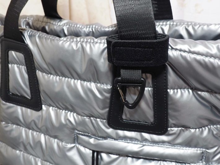 「リュックにプラス ベルトカラビナ」