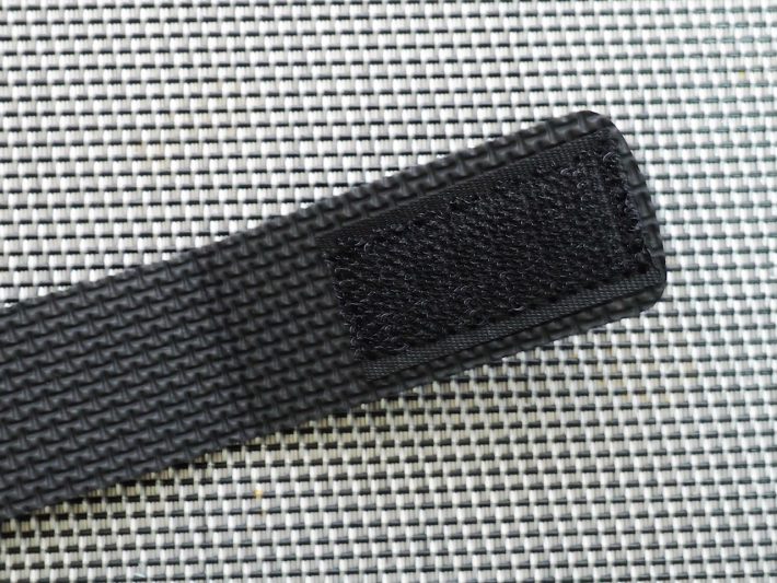 「リュックにプラス ベルトカラビナ」