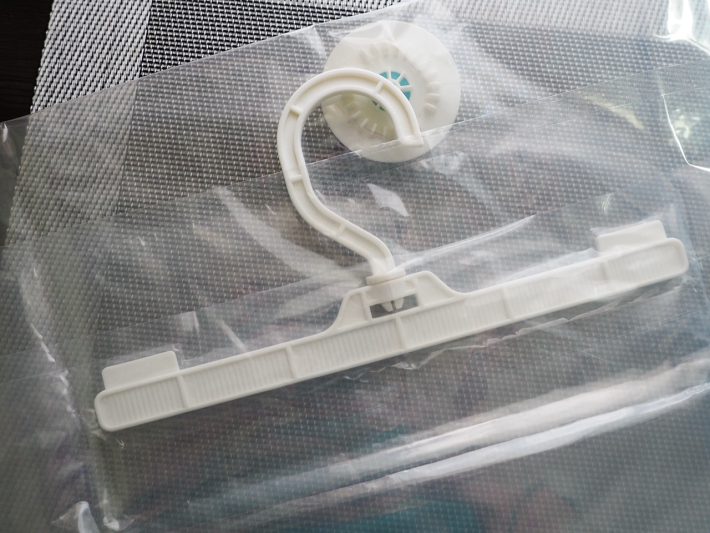 ダニ対策吊るせる衣類圧縮袋