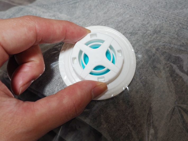 ダニ対策吊るせる衣類圧縮袋