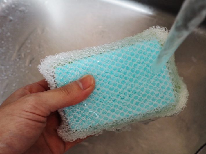 ダイソーの「石けん用スポンジ」