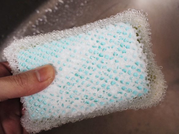 ダイソーの「石けん用スポンジ」
