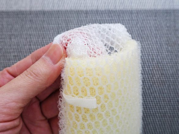 ダイソーの「石けん用スポンジ」