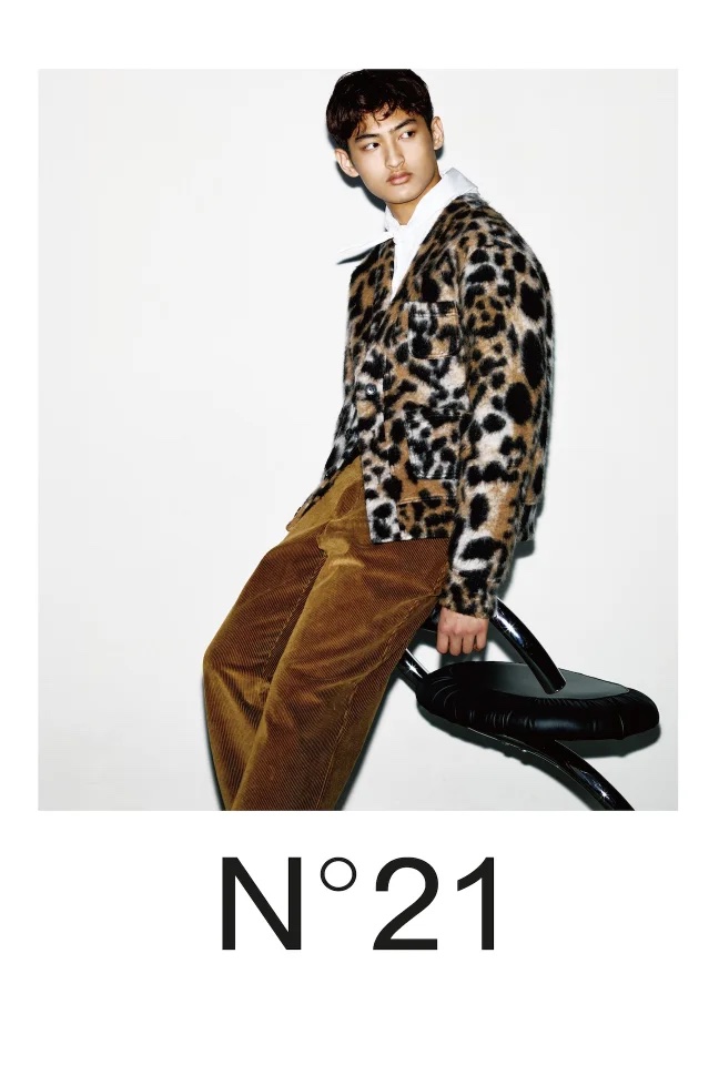 「N21（ヌメロ ヴェントゥーノ）」ヴィジュアル