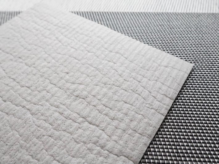 無印良品「素早く吸水する 植物由来のセルロースシート」