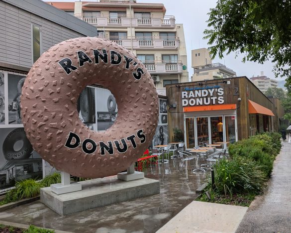 大人気のドーナツショップ「ランディーズドーナツ」