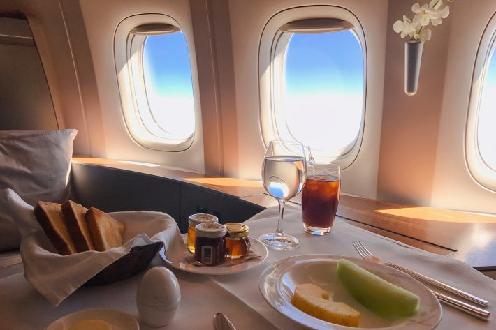 飛行機のファーストクラス