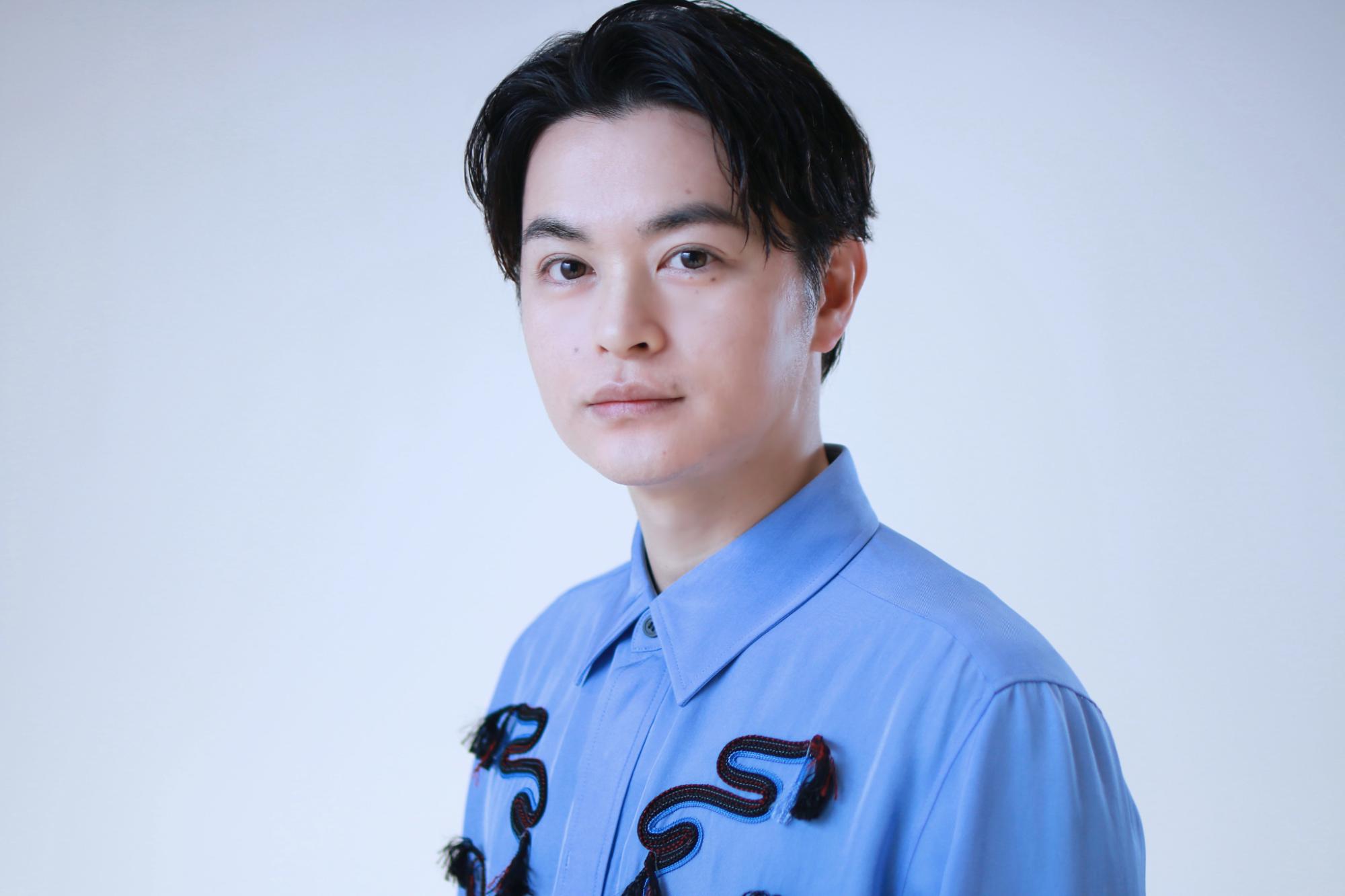 堤真一に着替えを手伝ってもらって…」瀬戸康史が本当に“ドキドキした