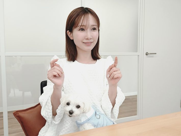 人気セクシー女優・小島みなみ