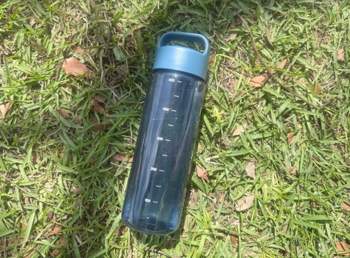 目盛り付きドリンクボトル