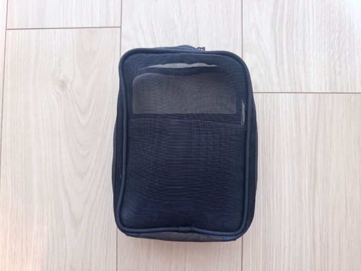 メッシュ 縦型ポーチ