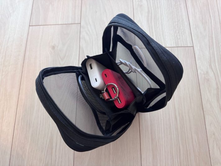 メッシュ 縦型ポーチ