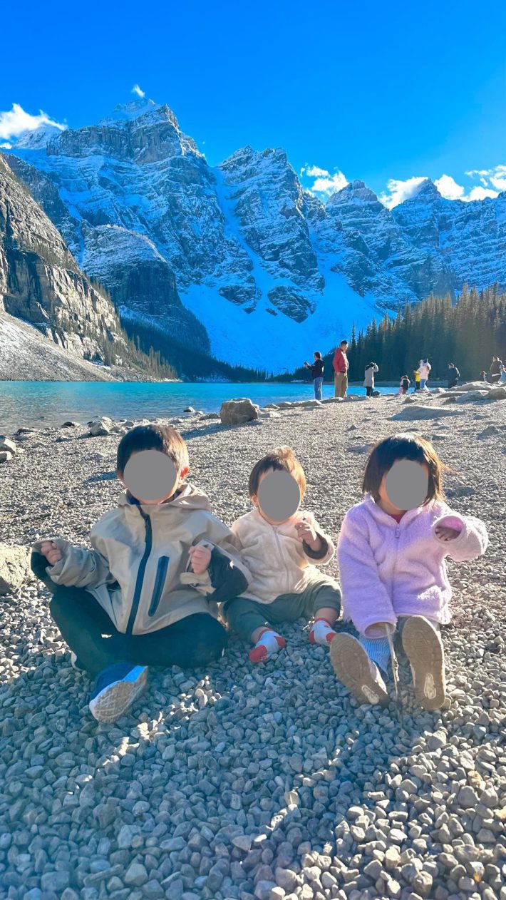 カナダ　モレーン湖にて