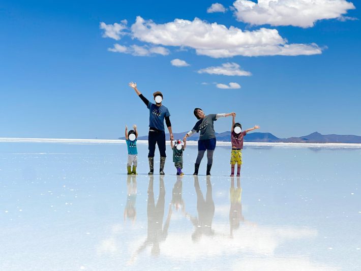 ボリビア　ウユニ塩湖にて