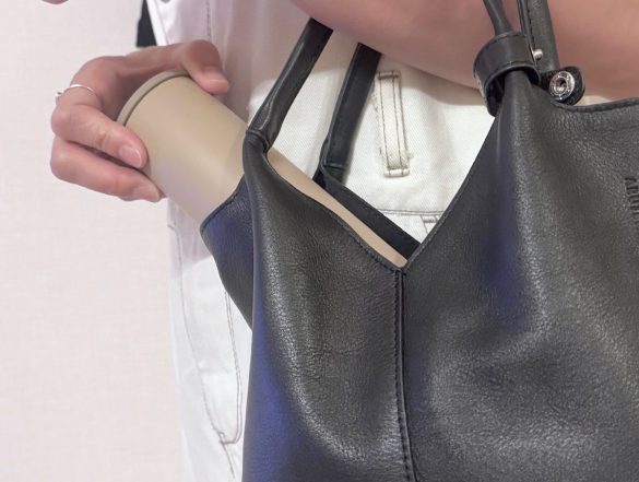 ピーコック「ミニアイスパック 携帯氷のう」