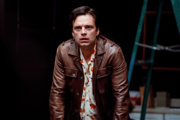 『顔を捨てた男』