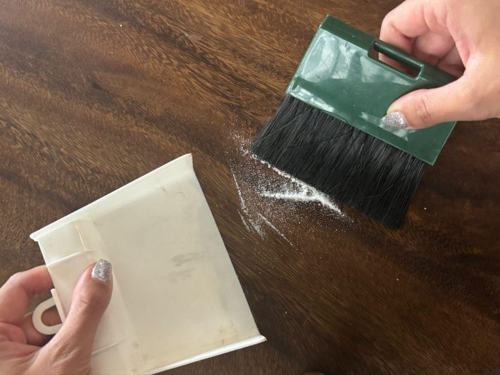 ダイソー「ちりとりマルチワイパー」