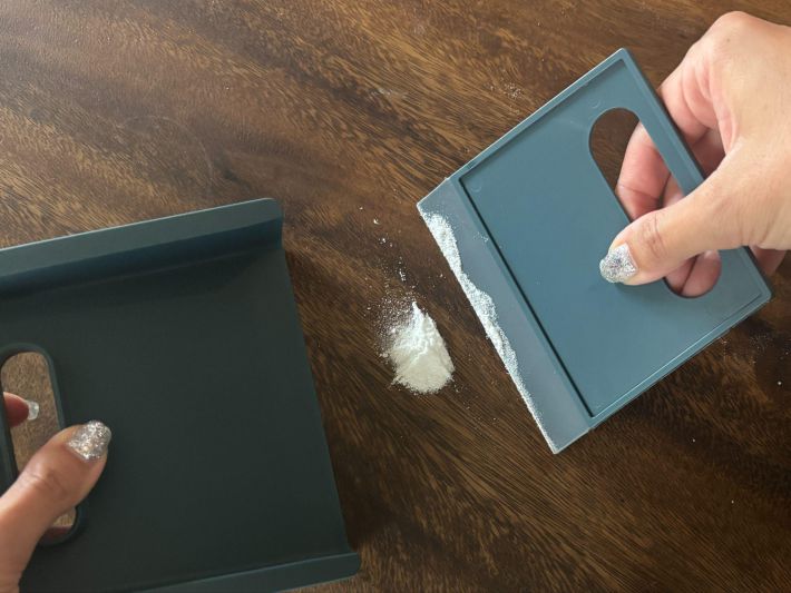 ダイソー「ちりとりマルチワイパー」