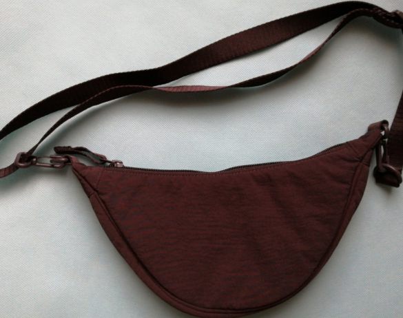 ユニクロミニバッグ