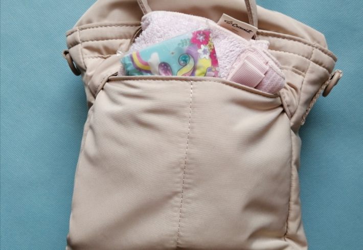 ユニクロミニバッグ