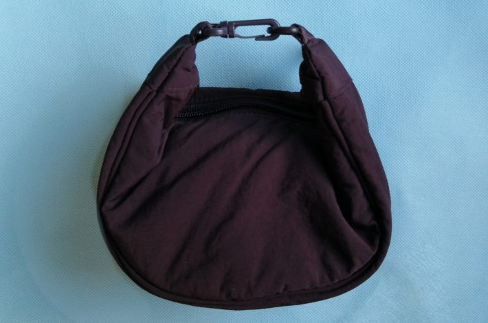 ユニクロミニバッグ