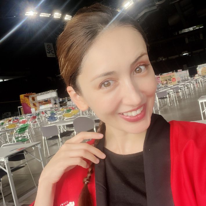 アンヌ遙香さん