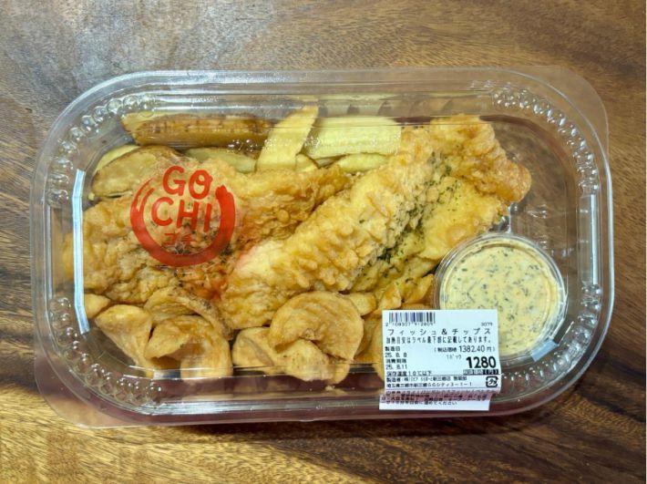 「フィッシュ＆チップス」　1382円（税込）